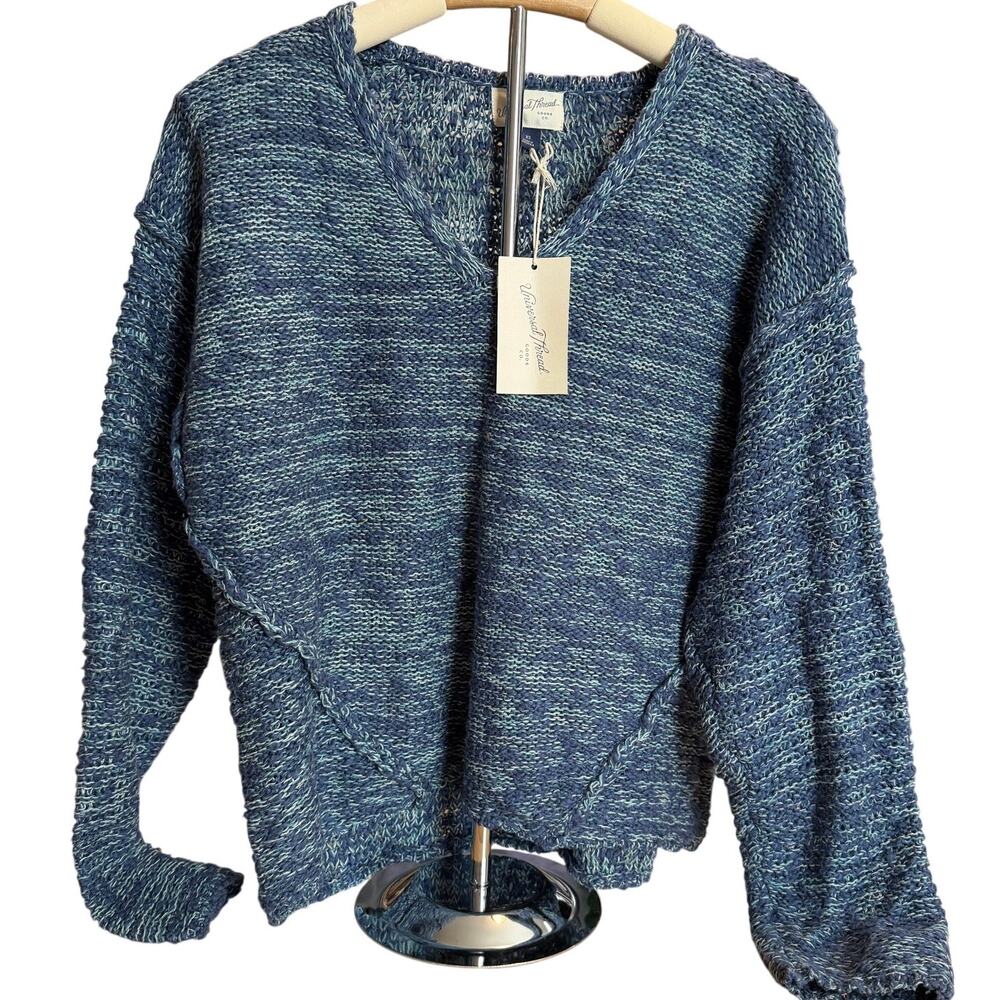 Universal Thread Women's Blue Long Sleeve V-Neck Pullover Sweater - XS - NWT